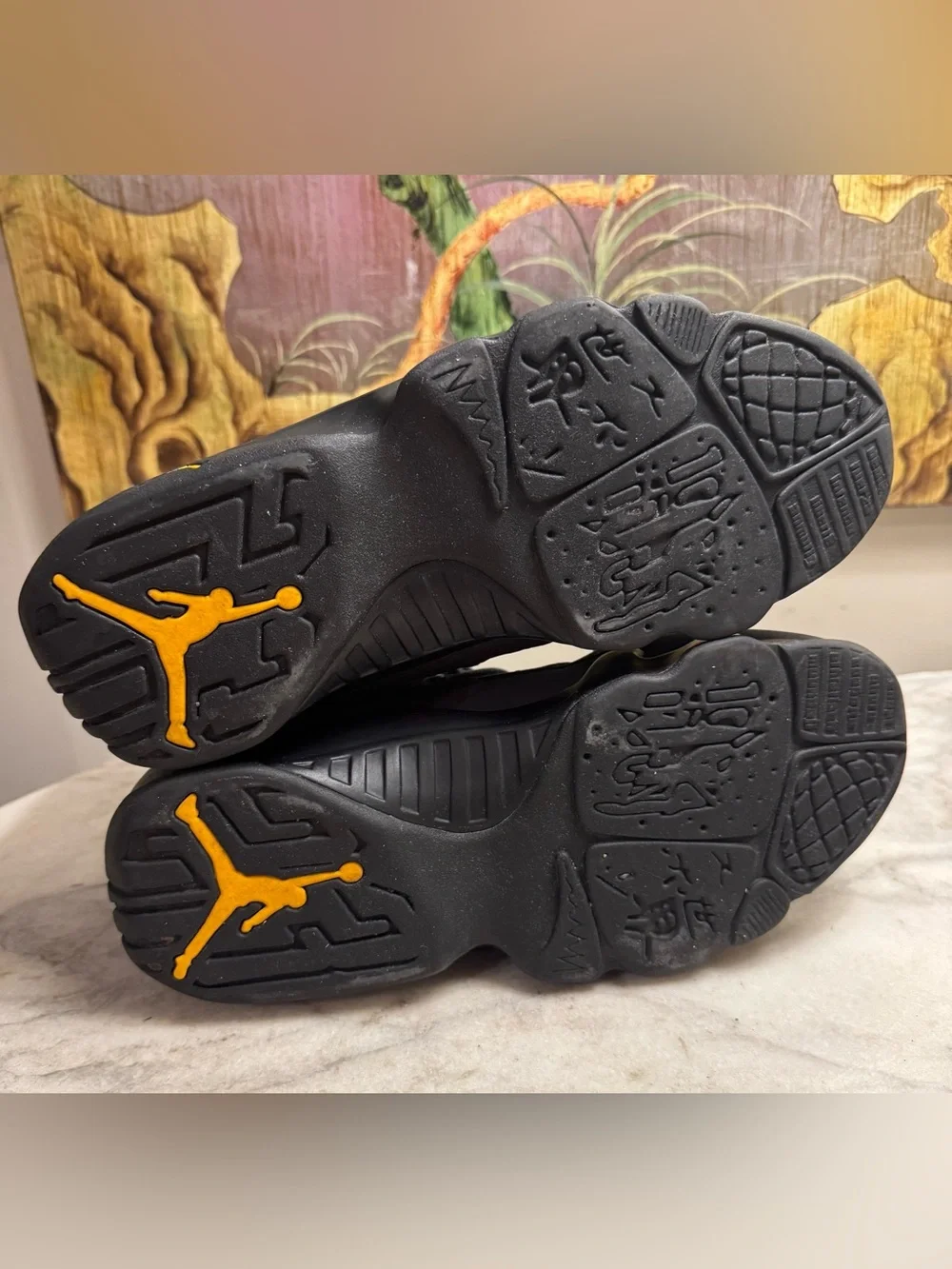 Nike Air Jordan, Men’s, 9 Retro University Gold & Charcoal, Size 7.5